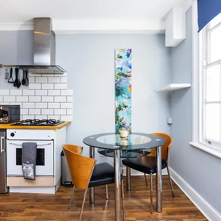 Parfett Apartment