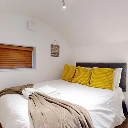 Unique & Cosy Retreat Apartment