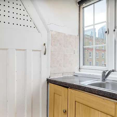 Aldgate Flats * Londen
