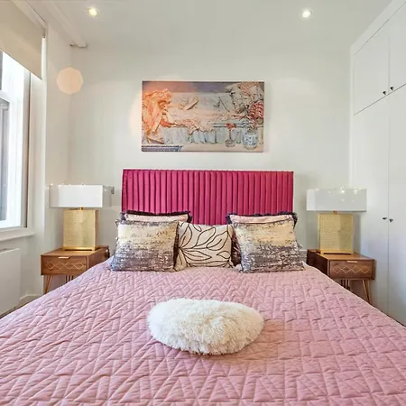 Designer Victorian Flat With Large Terrace Appartamento
