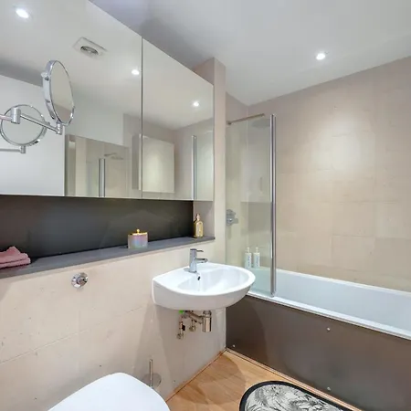 Designer Victorian Flat With Large Terrace Apartamento