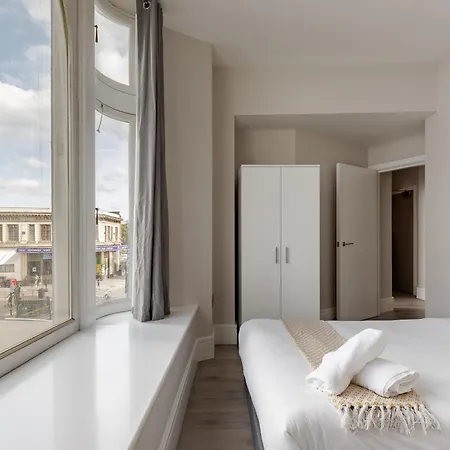 Apartment Superb Opposite Edgware Road Station *
