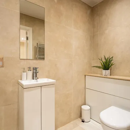 Luxury 2 Bedroom Flat In Holborn London