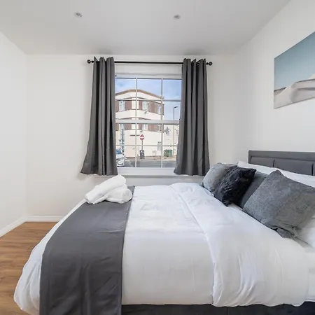Exquisite 2 Bed Near Excel & 02 Arena With Parking London