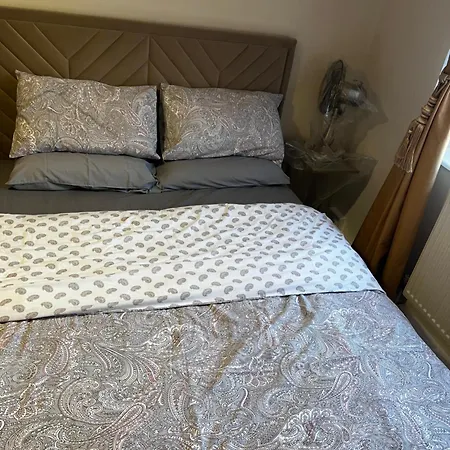 West Kensington Homestay