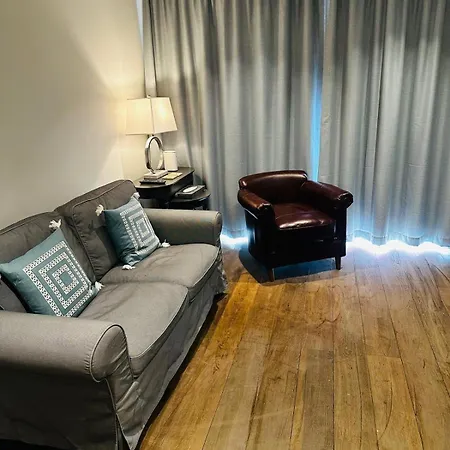 Modern 1 Bedroom Flat On Putney Hill *