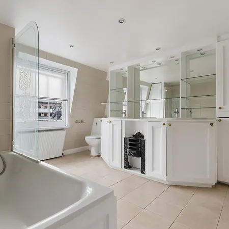 Apartment Parea Living - Spacious 4 Story House, Families, Big Groups London