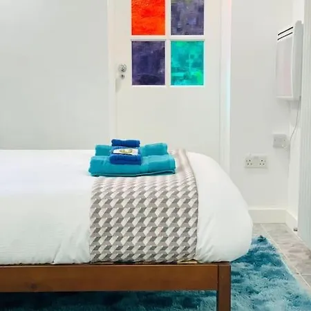 Holiday home Beautiful House In Little Venice London