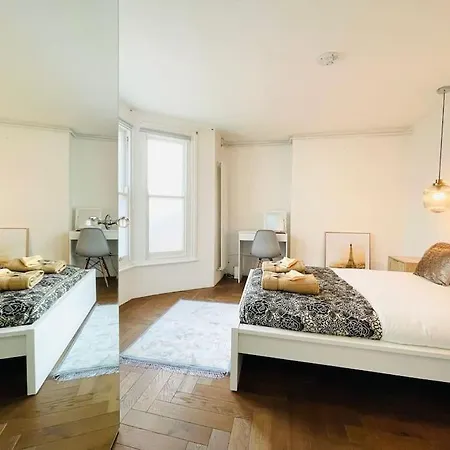 Beautiful House In Little Venice Holiday home