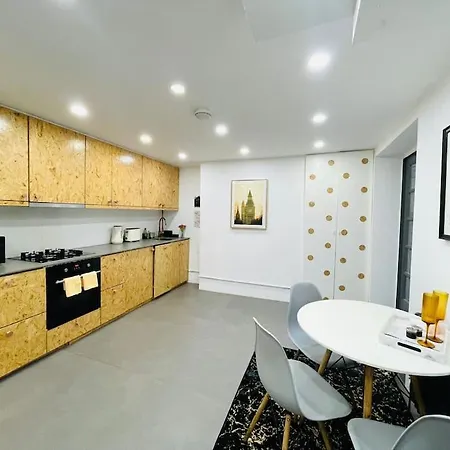 Holiday home Beautiful House In Little Venice London