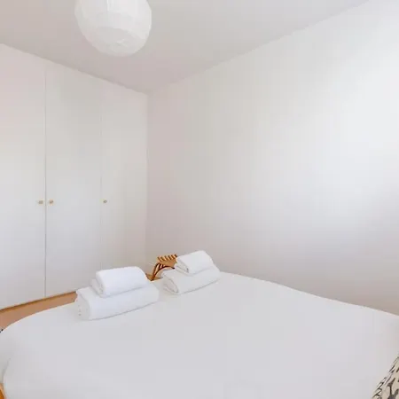 Unique 3bd Flat In Hoxton With Private Garden Apartment London