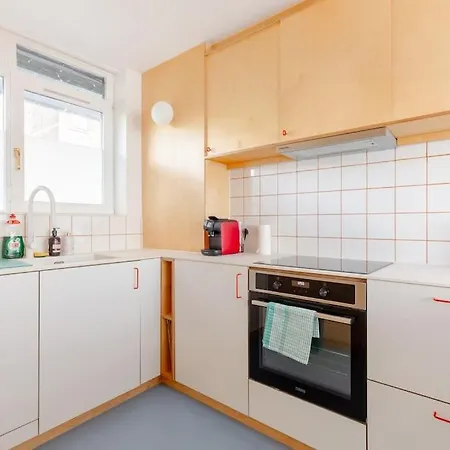 Unique 3bd Flat In Hoxton With Private Garden Apartment