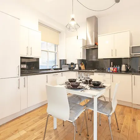 Charming Two-bedroom Flat In Notting Hill Apartment London