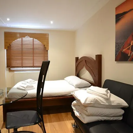 Apartment Hyde Park
