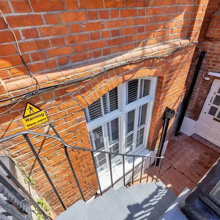 Apartment 3 Bedroom 2 Bathroom Victorian Flat In Kensington London