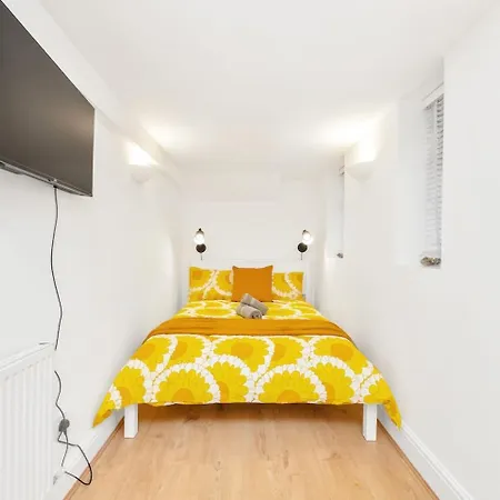 Apartment 3 Bedroom 2 Bathroom Victorian Flat In Kensington London
