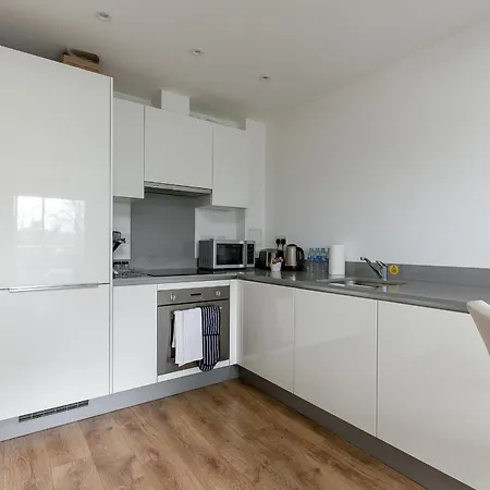 Stunning 1-bedroom With Private Balcony - Tower Point, *