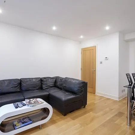Apartment Amazing Location Near St Paul's - Sleeps 4