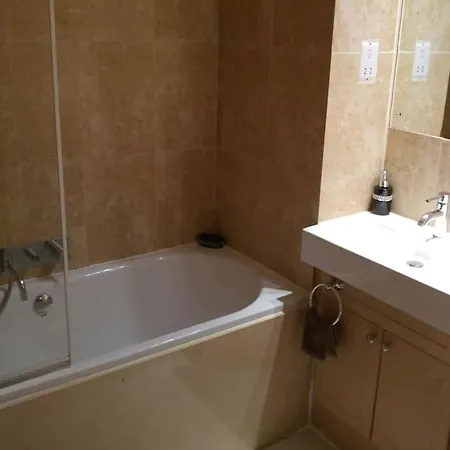 Amazing Location Near St Paul's - Sleeps 4