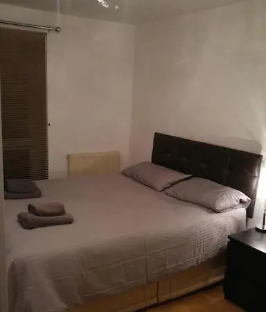 Amazing Location Near St Paul's - Sleeps 4 Apartment *