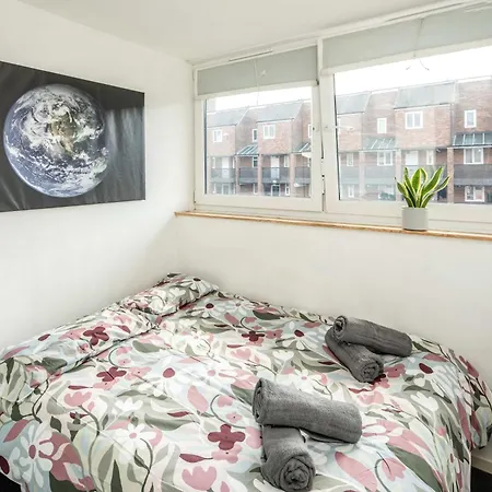 Hoxton Homestay London