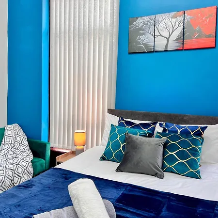 Charm One-bed Apartment London
