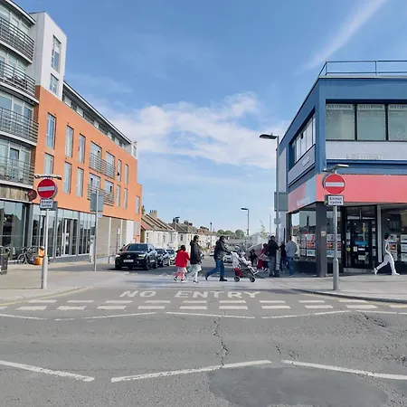 Homestay Sweet In Heart Of Barking