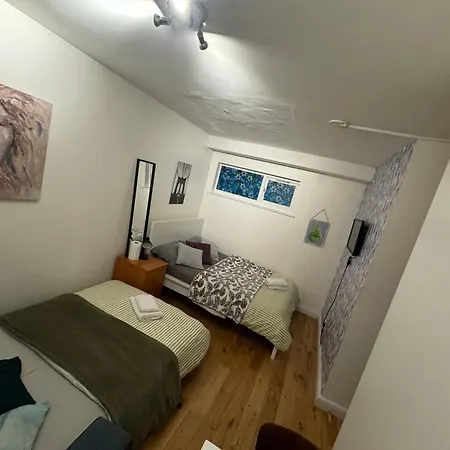 Cozy Near 招待所 *