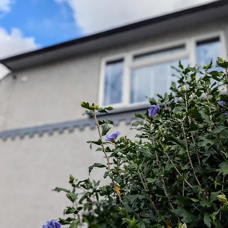 Villa 3bedrooms House Sleeps10 Garden&parking Ably