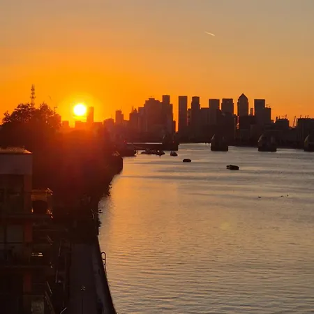 Spacious And Sunny Flat L River Balcony View !