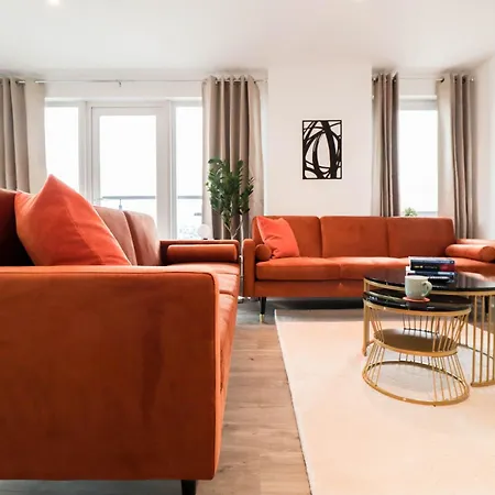 Spacious And Sunny Flat L River Balcony View ! Apartment London