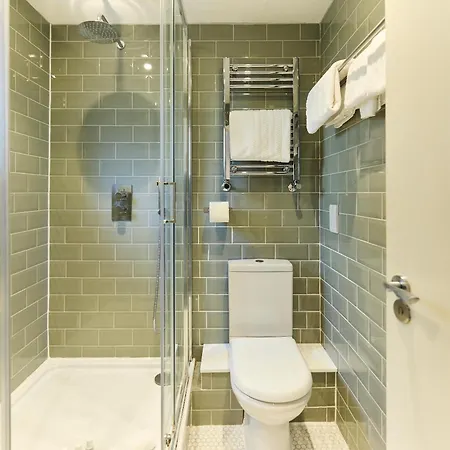 The Brunswick Retreat - Warm 3bdr Flat With Balcony Apartment *