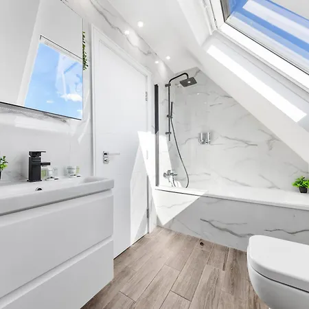 Apartment Rockstar Greyz - Sleeps 7 - *