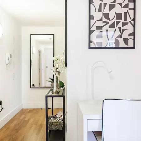 Apartamento Contemporary 2 Bedroom Flat In Canary Wharf Londres