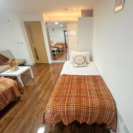 Apartment Juniper Alexandra Palace Serviced Apartments, By Edens