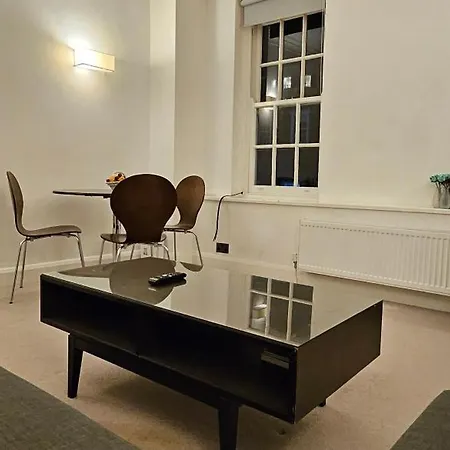 Estatesmen Grosvenor Square Mayfair 公寓 *