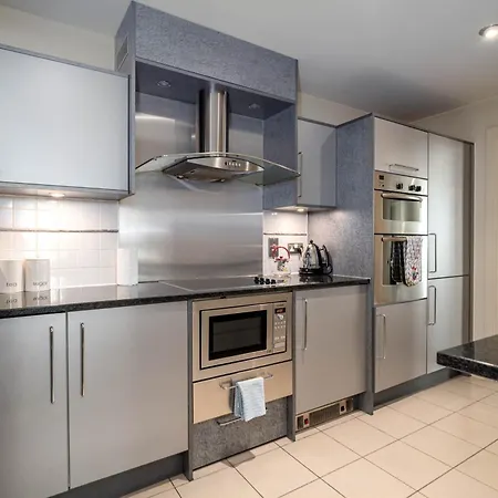 Fabulous 3 Bed In Vauxhall *