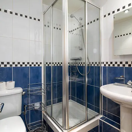 Fabulous 3 Bed In Vauxhall * London