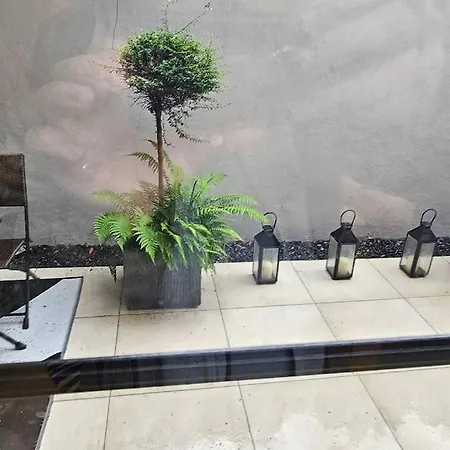Stylish New 2 Bedroom Apartment London
