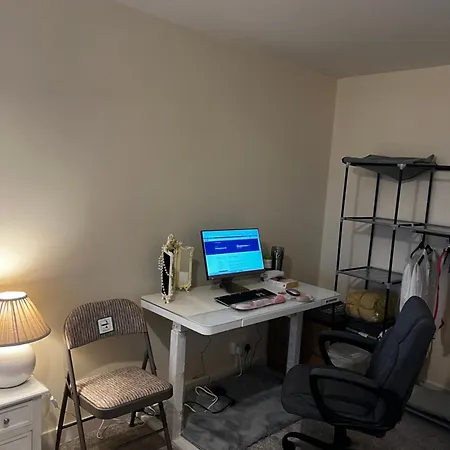 West Kensington Homestay