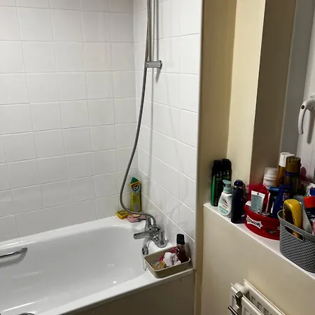 West Kensington Homestay *