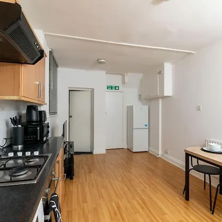 Tranquil 1br In Harlesden London