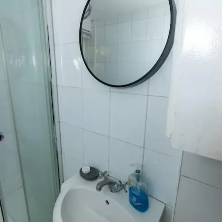 Tranquil 1br In Harlesden