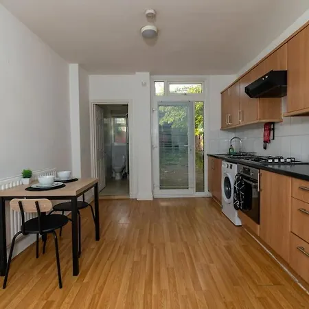 Tranquil 1br In Harlesden London