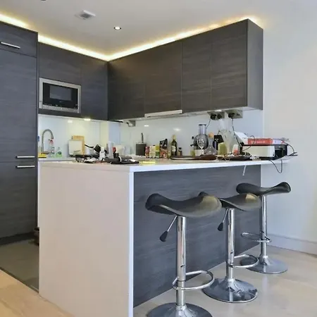 Modern Chelsea Flat Apartment London