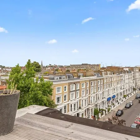 Spacious Sleep 11 With Terrace In Earls Court Ec99 *