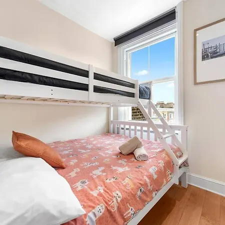 Apartment Spacious Sleep 11 With Terrace In Earls Court Ec99 *