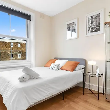 Apartment Spacious Sleep 11 With Terrace In Earls Court Ec99 *