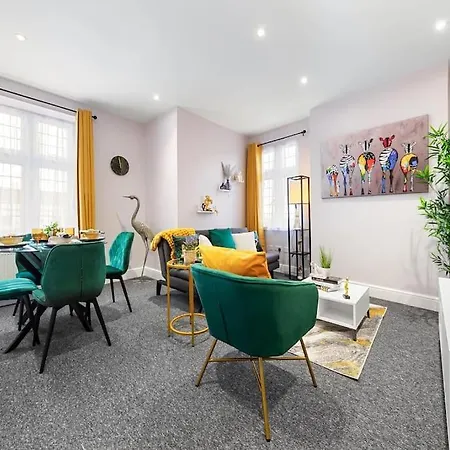 The Posh Getaway Apartment Barnet