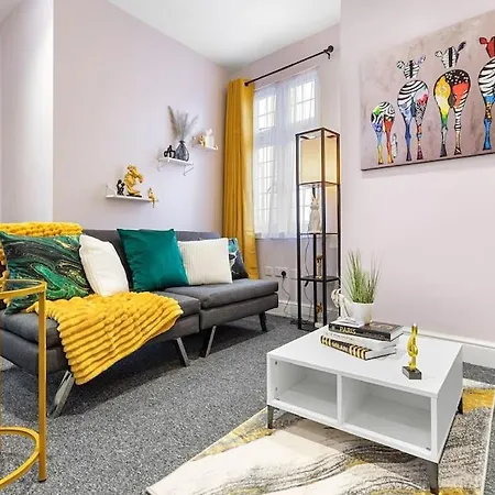 The Posh Getaway Apartment